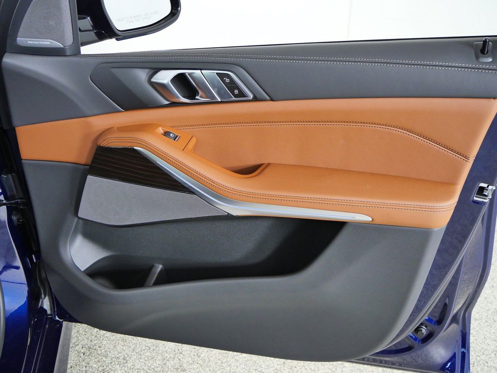 Thumbnail: 2026 BMW X5 - 21