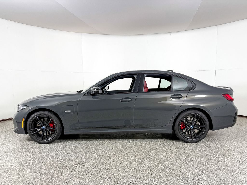 Thumbnail: 2023 BMW 3 Series - 6