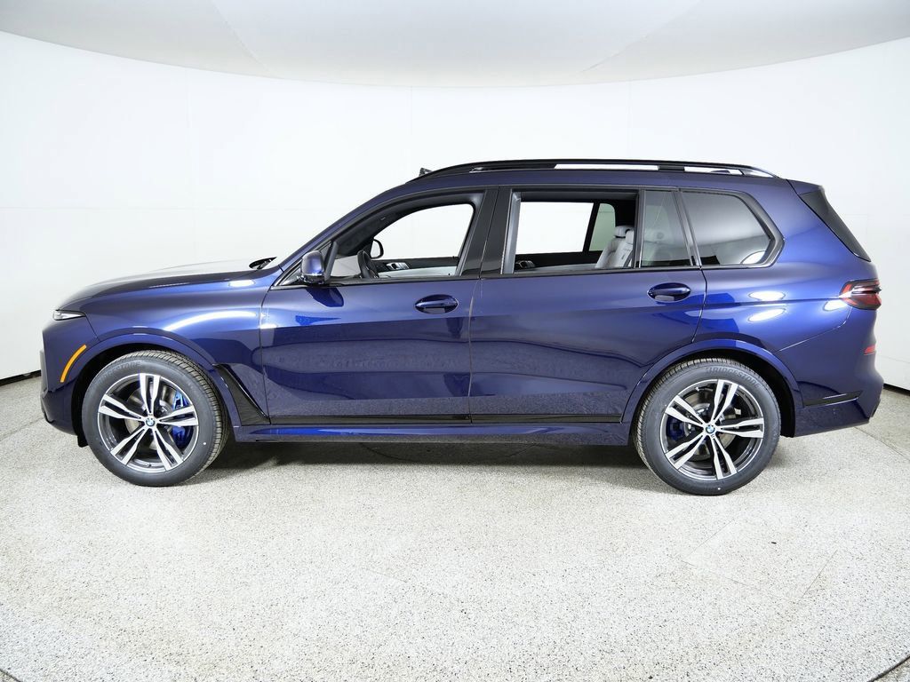 Thumbnail: 2026 BMW X7 - 17