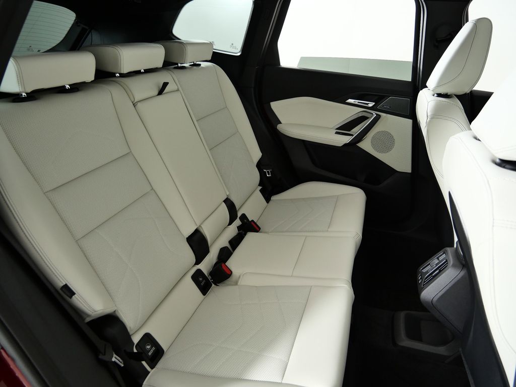 Thumbnail: 2026 BMW X1 - 30