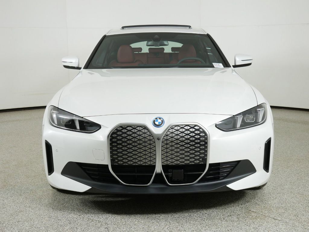 Thumbnail: 2025 BMW i4 - 6