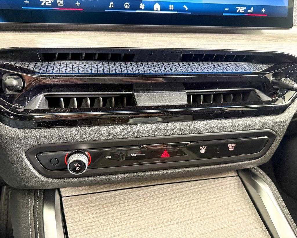 Thumbnail: 2025 BMW i4 - 50