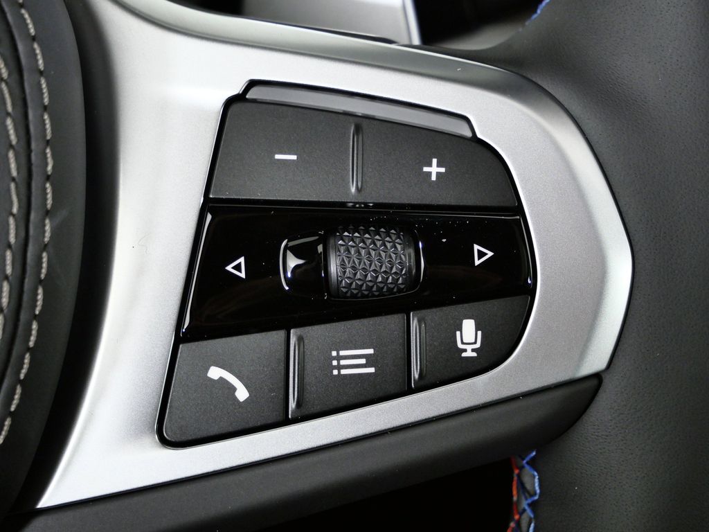 Thumbnail: 2026 BMW X5 - 42