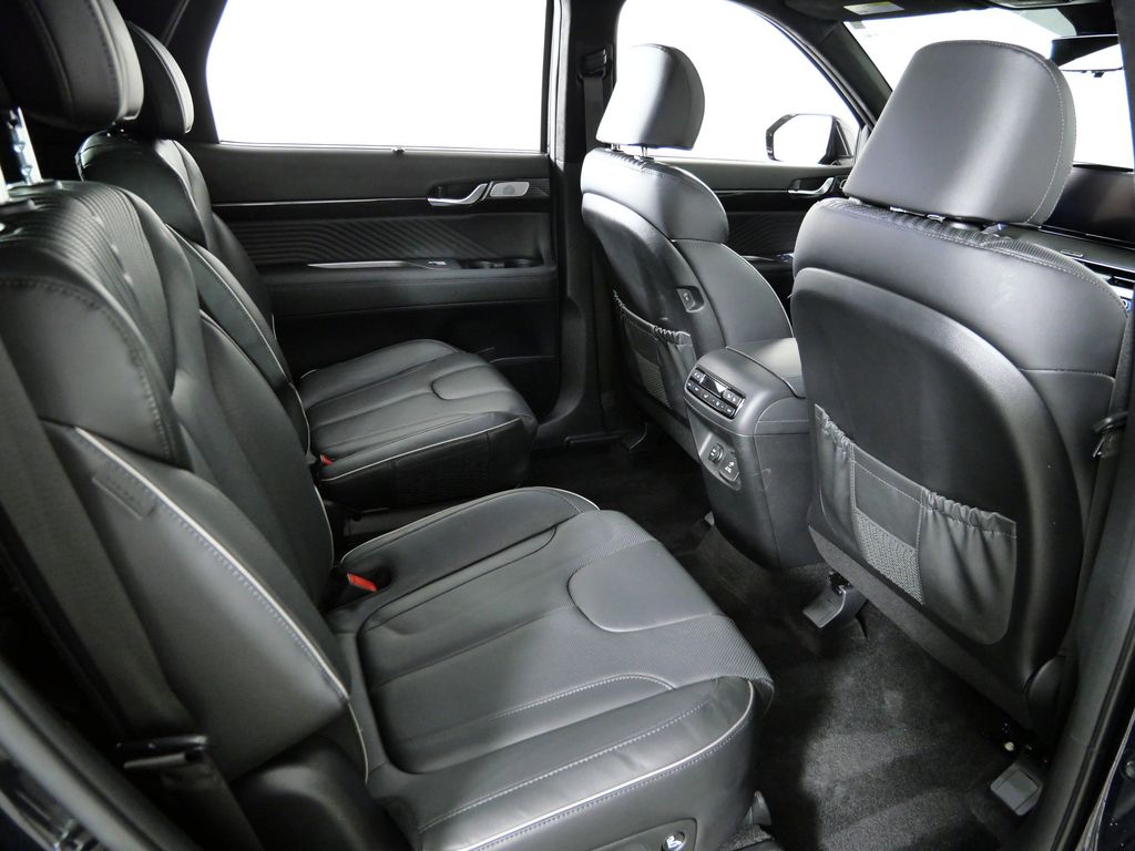 Thumbnail: 2024 Hyundai Palisade - 26