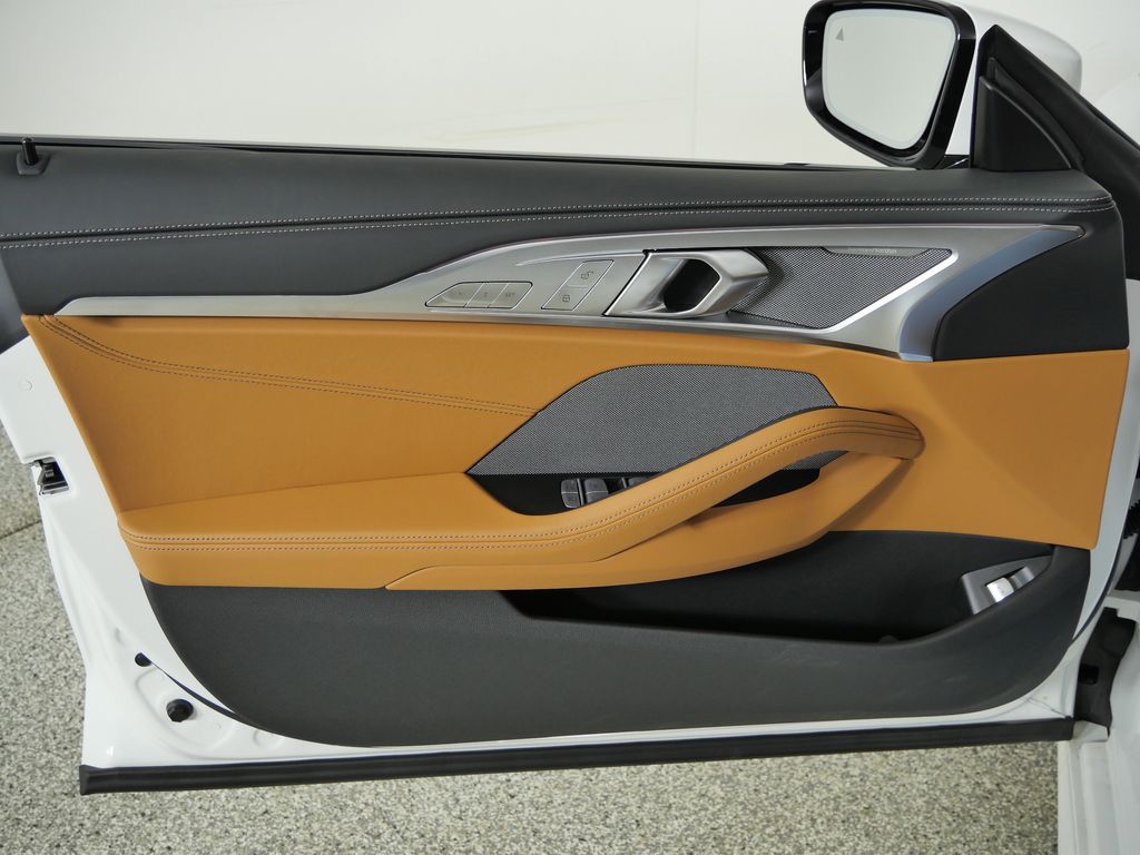 Thumbnail: 2026 BMW 8 Series - 32