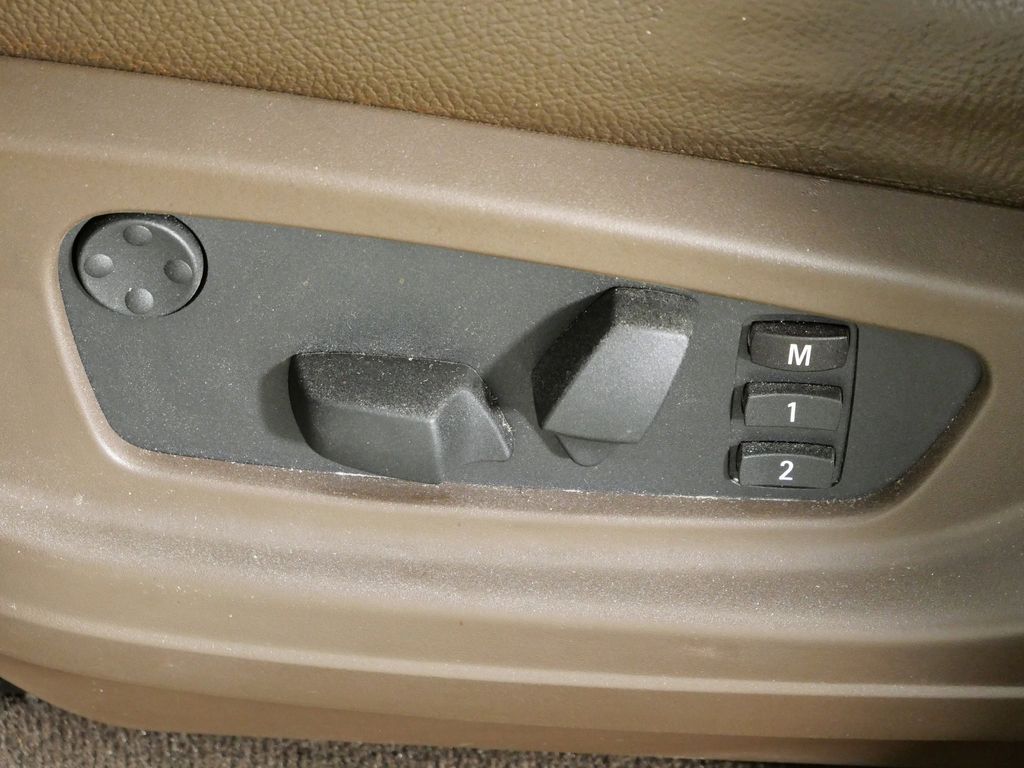 Thumbnail: 2013 BMW X5 - 38