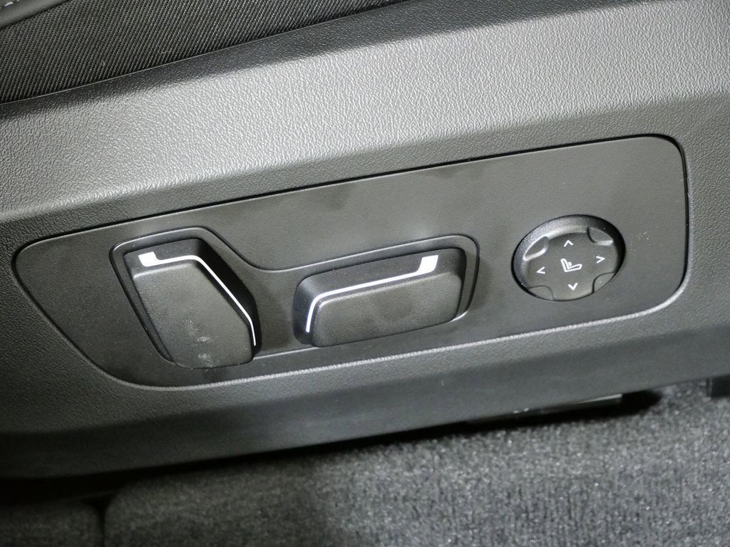 Thumbnail: 2026 BMW X3 - 25