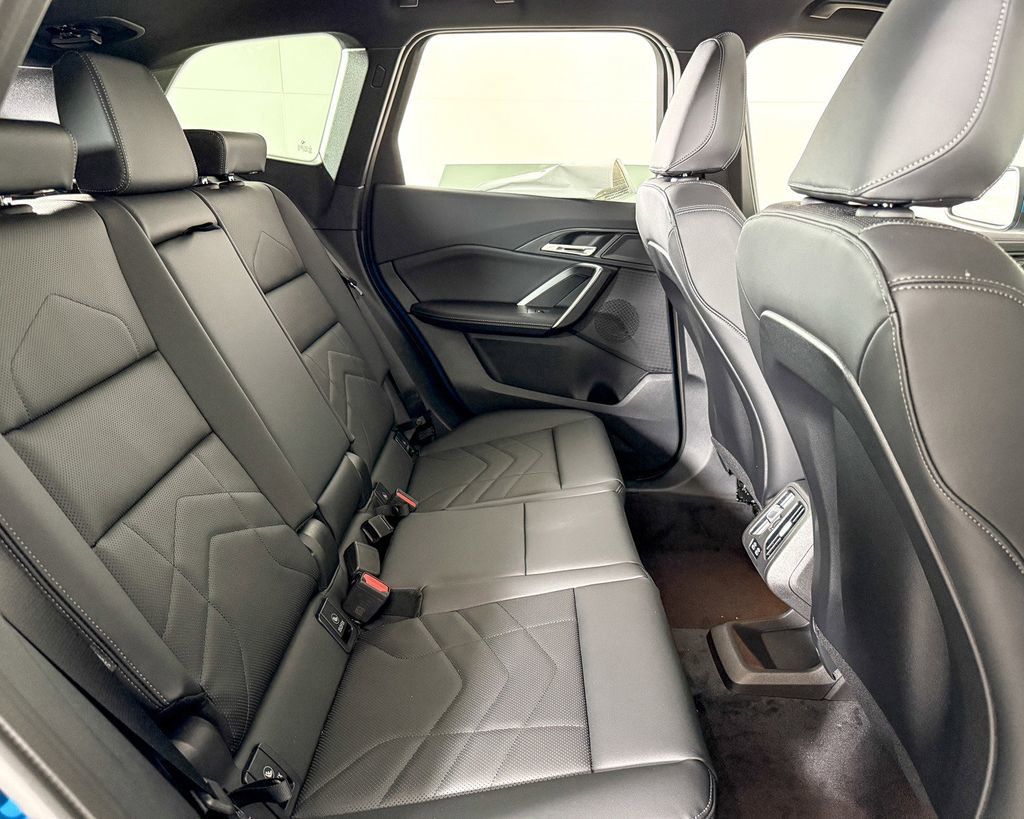 Thumbnail: 2025 BMW X1 - 25