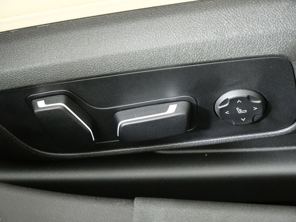 Thumbnail: 2026 BMW 3 Series - 22