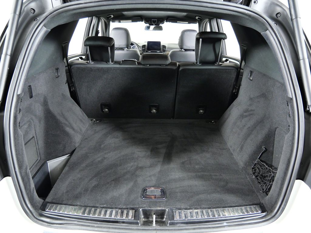 Thumbnail: 2017 Mercedes-Benz GLE - 28