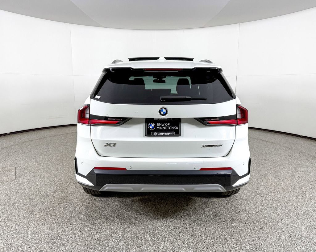 Thumbnail: 2025 BMW X1 - 14