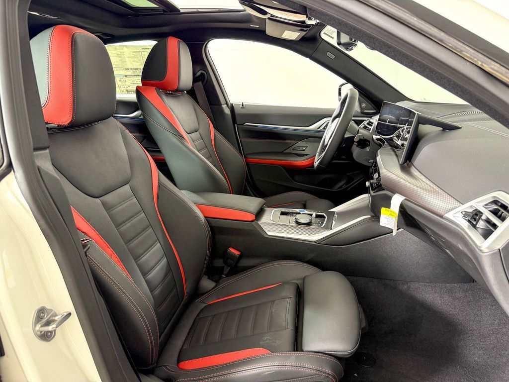 Thumbnail: 2025 BMW i4 - 23