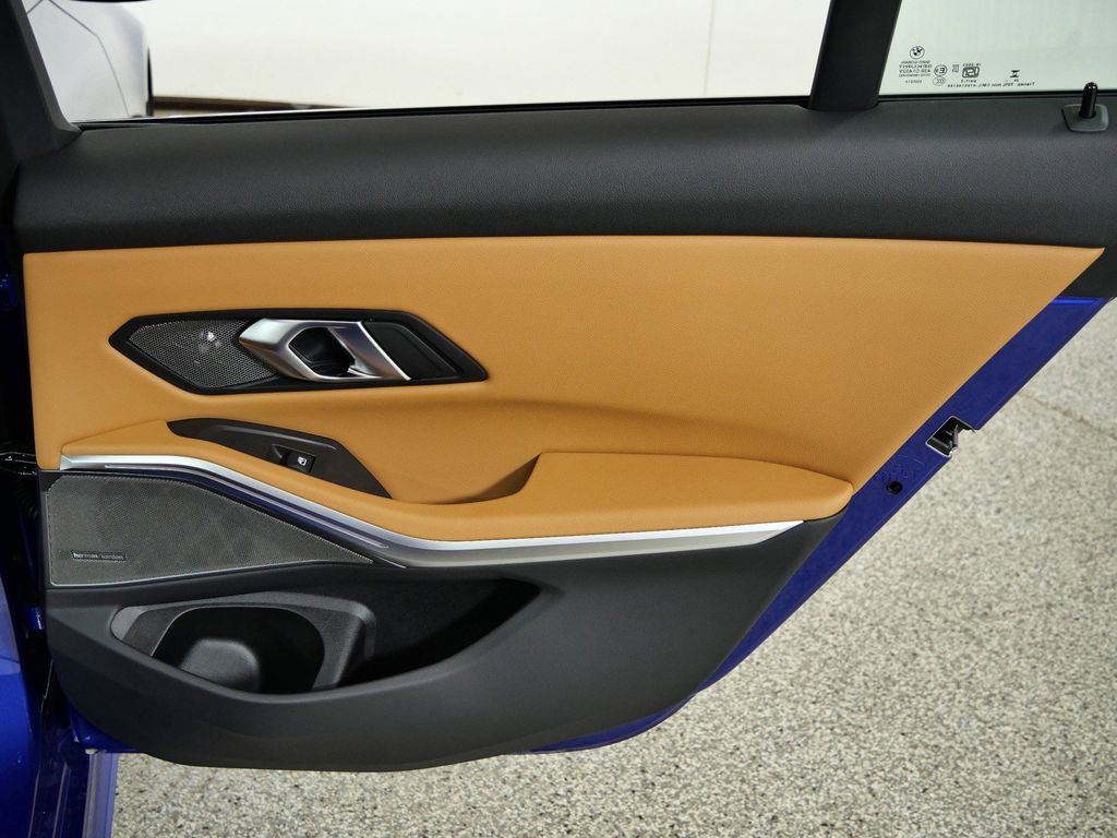 Thumbnail: 2026 BMW 3 Series - 24