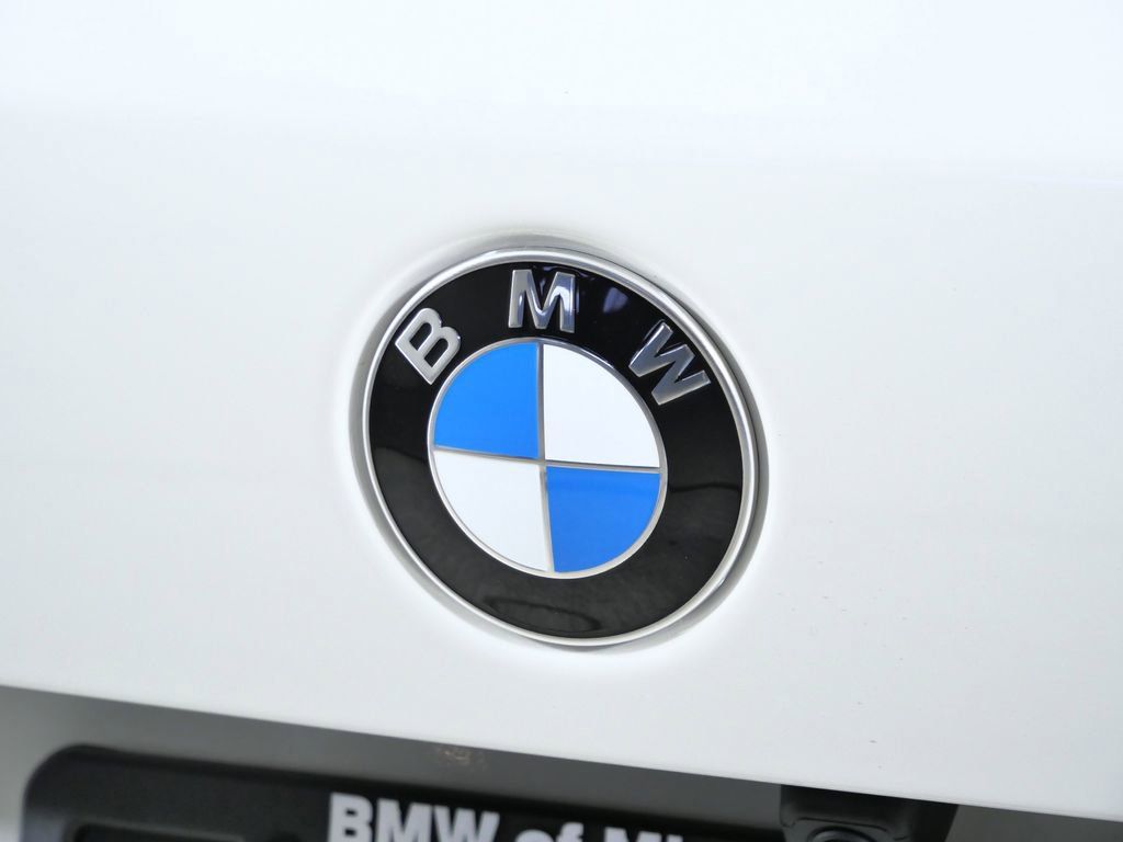 Thumbnail: 2026 BMW X5 - 13