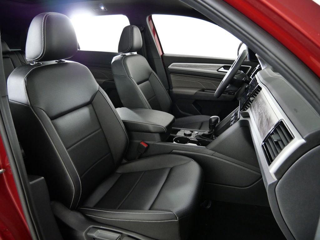 Thumbnail: 2023 Volkswagen Atlas - 22