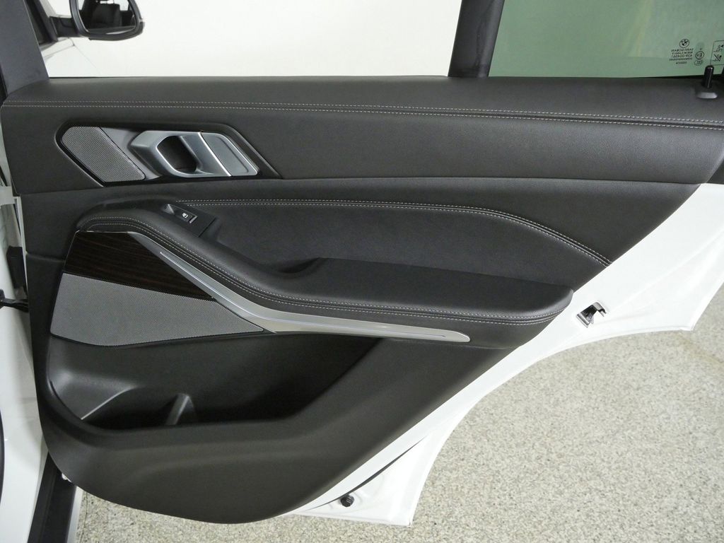 Thumbnail: 2026 BMW X5 - 25