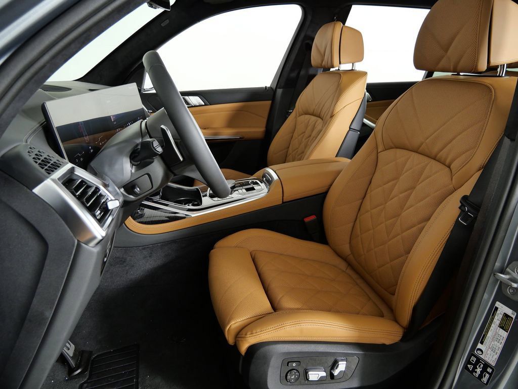 Thumbnail: 2026 BMW X7 - 40