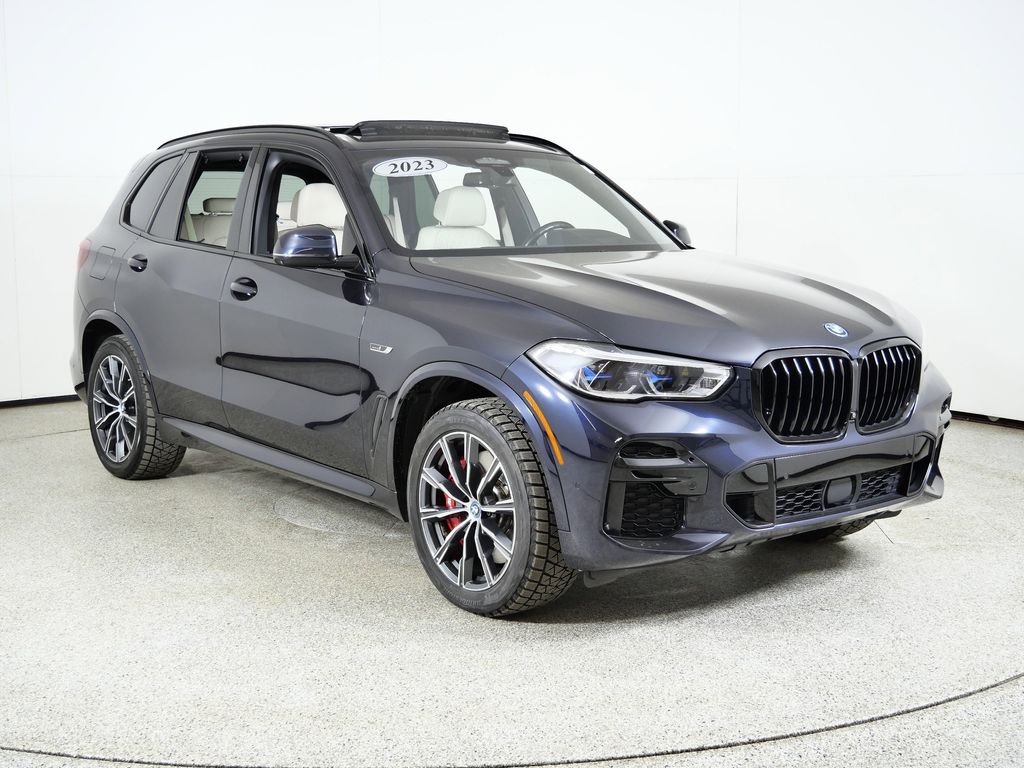 Thumbnail: 2023 BMW X5 - 8