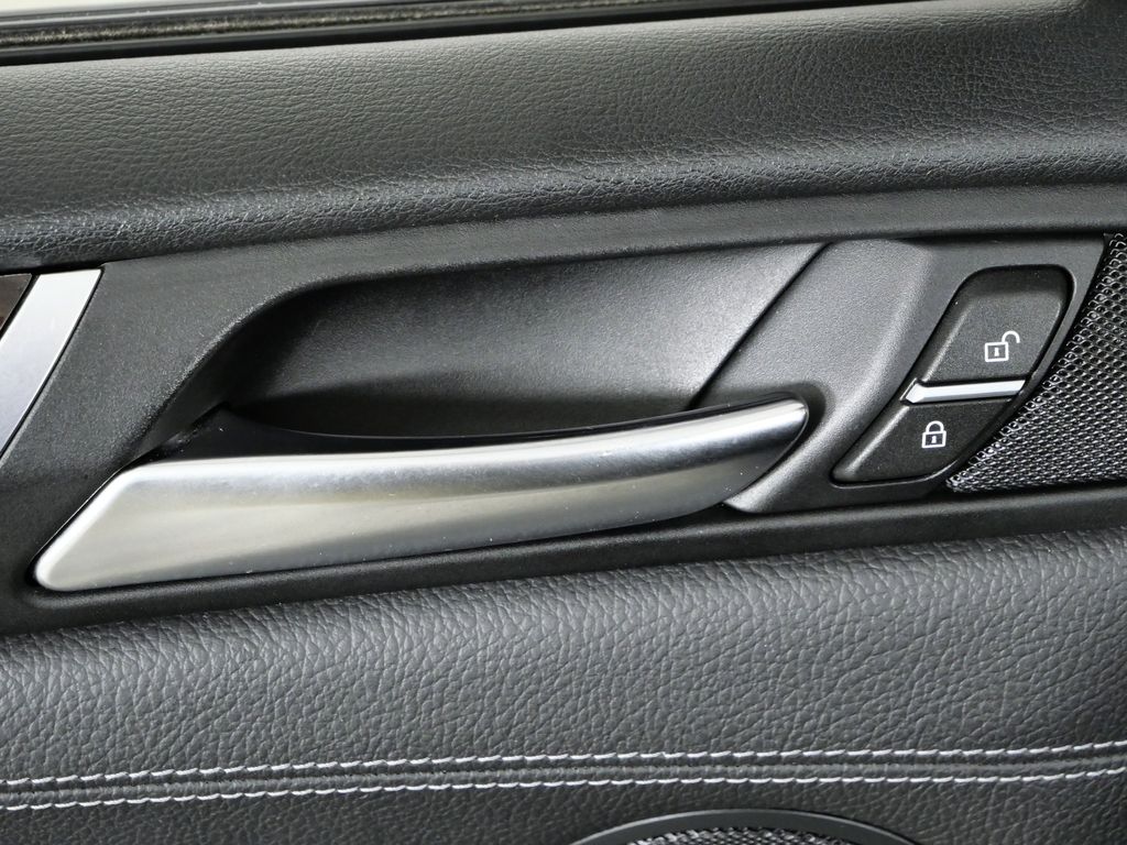 Thumbnail: 2016 BMW X3 - 38