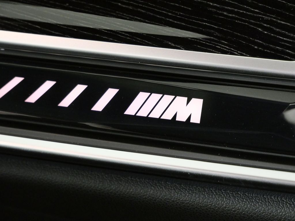 Thumbnail: 2026 BMW X5 - 24