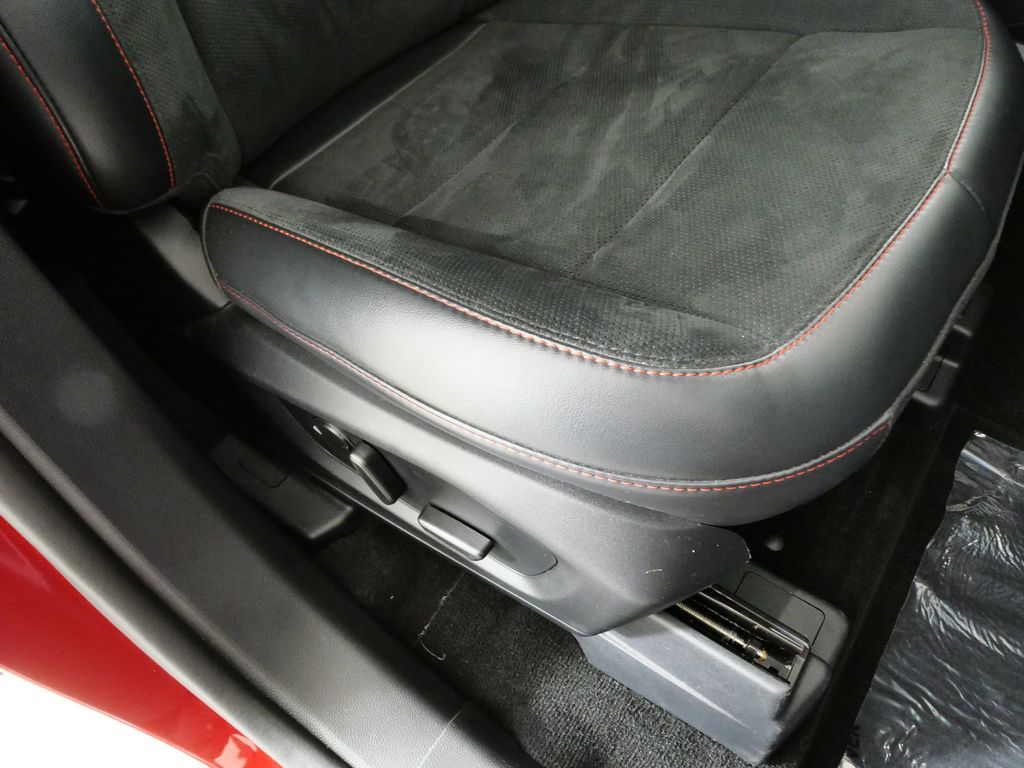 Thumbnail: 2025 Ford Explorer - 20