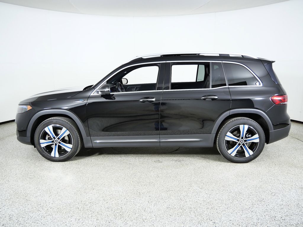 Thumbnail: 2022 Mercedes-Benz EQB - 16