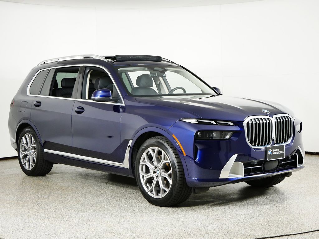 Thumbnail: 2024 BMW X7 - 3