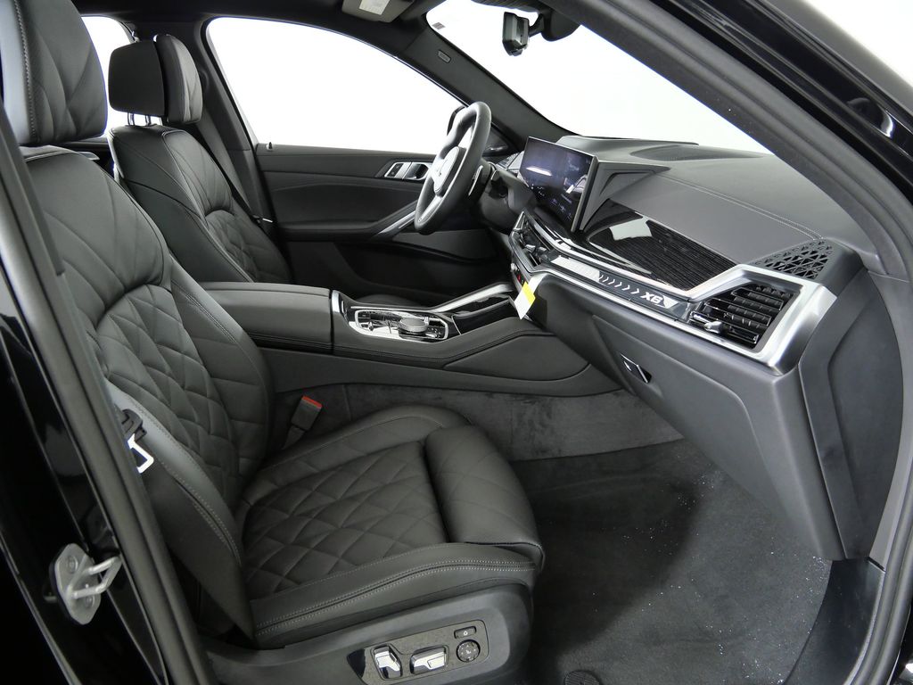 Thumbnail: 2026 BMW X6 - 20