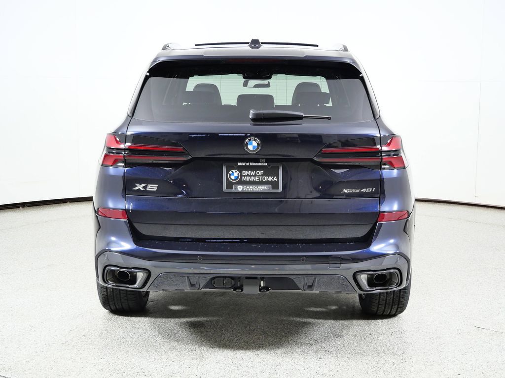 Thumbnail: 2026 BMW X5 - 10