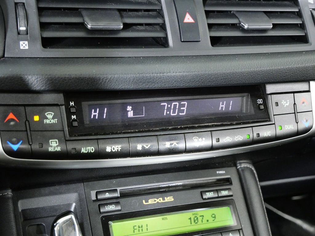 Thumbnail: 2013 Lexus CT - 39