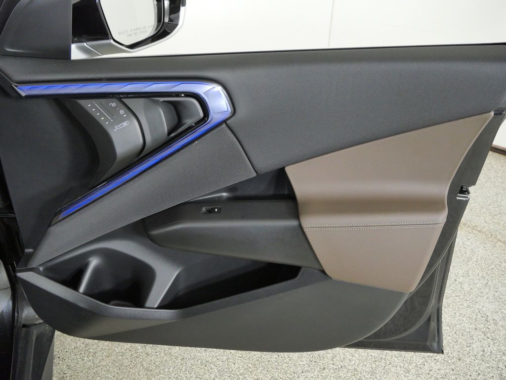 Thumbnail: 2025 BMW X3 - 24