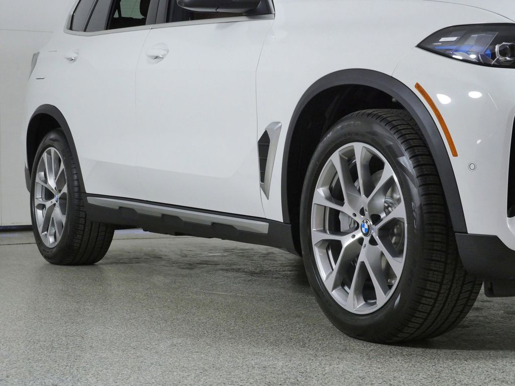 Thumbnail: 2026 BMW X5 - 6