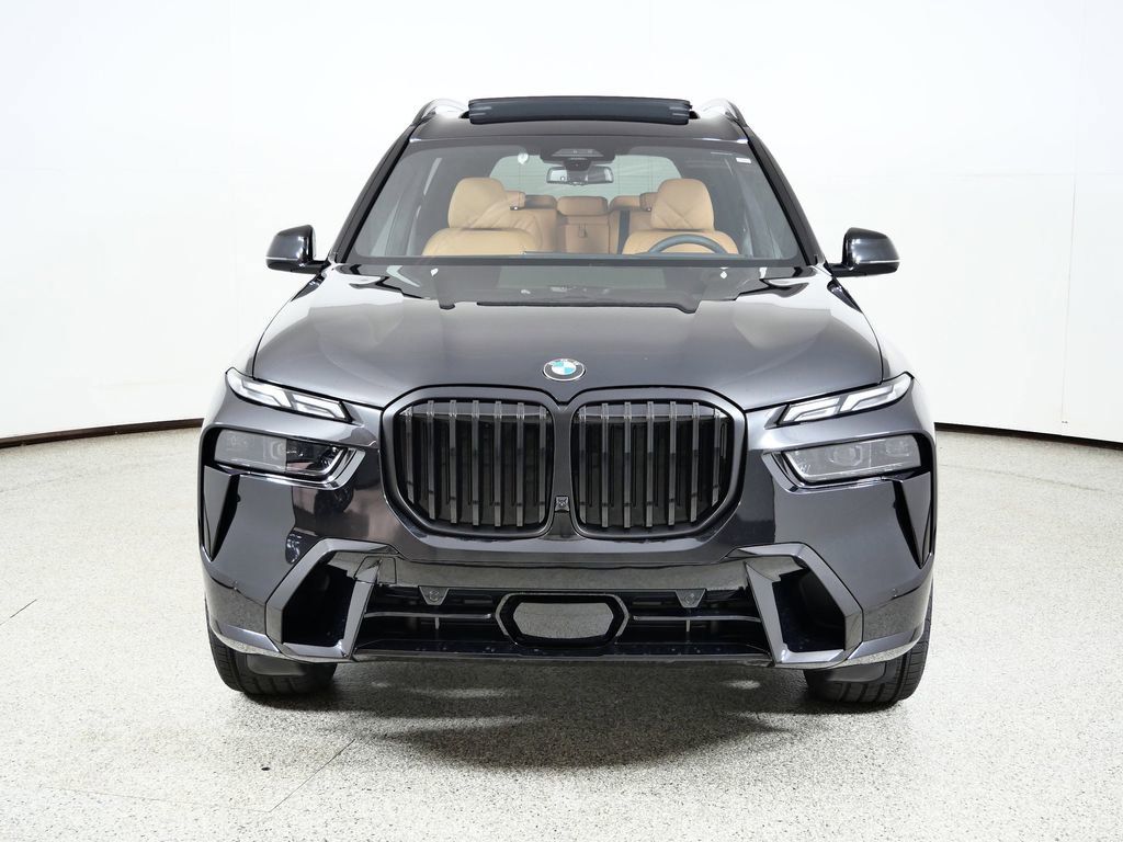 Thumbnail: 2026 BMW X7 - 4