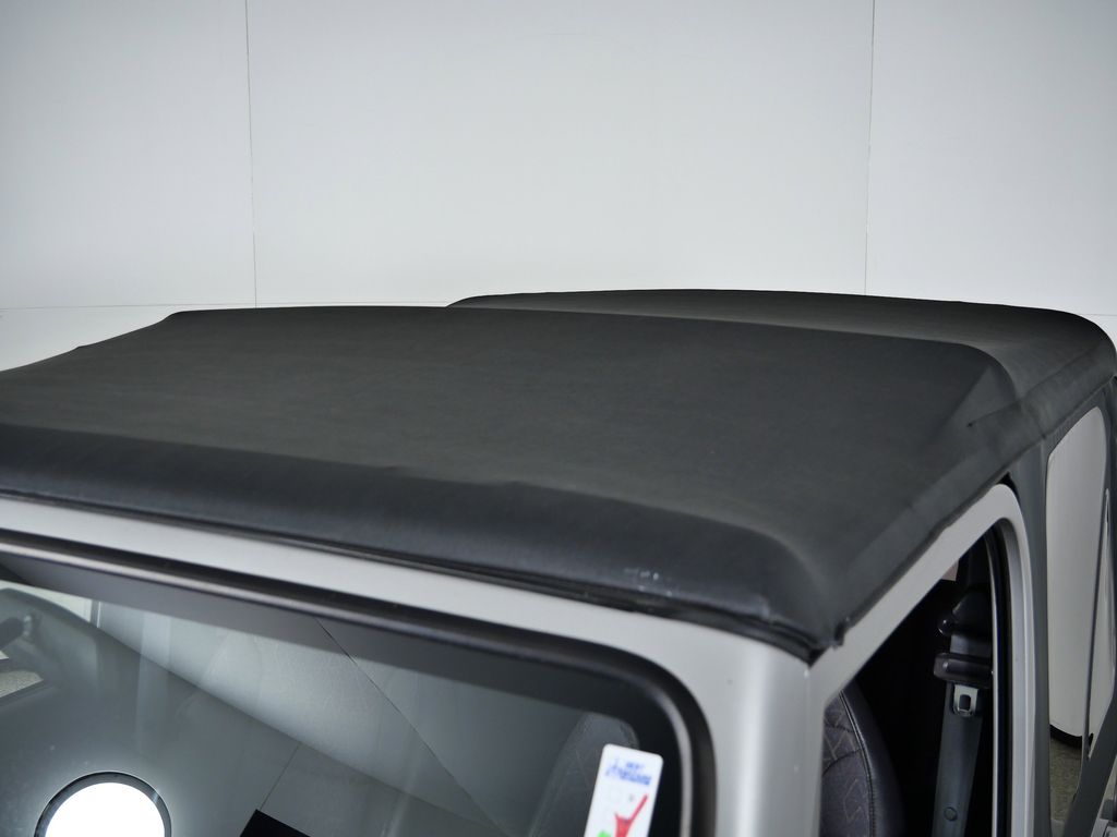 Thumbnail: 2001 Jeep Wrangler - 19