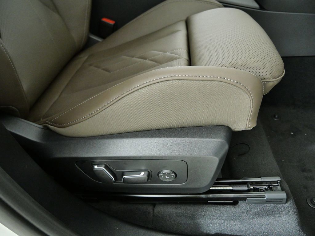 Thumbnail: 2026 BMW X3 - 23