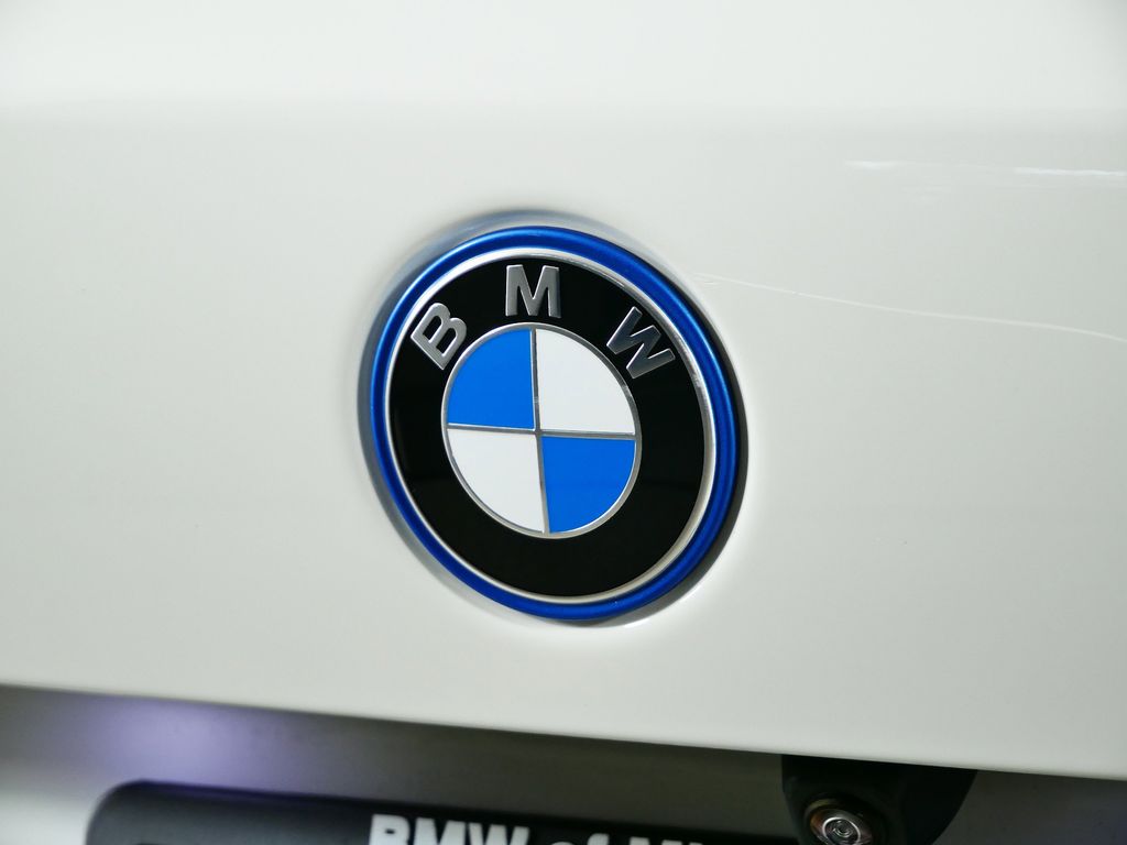 Thumbnail: 2023 BMW X5 - 12