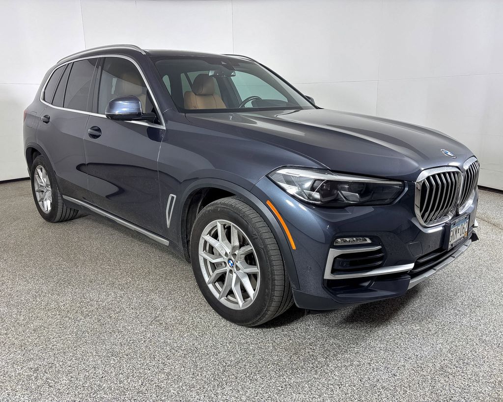 Thumbnail: 2021 BMW X5 - 4