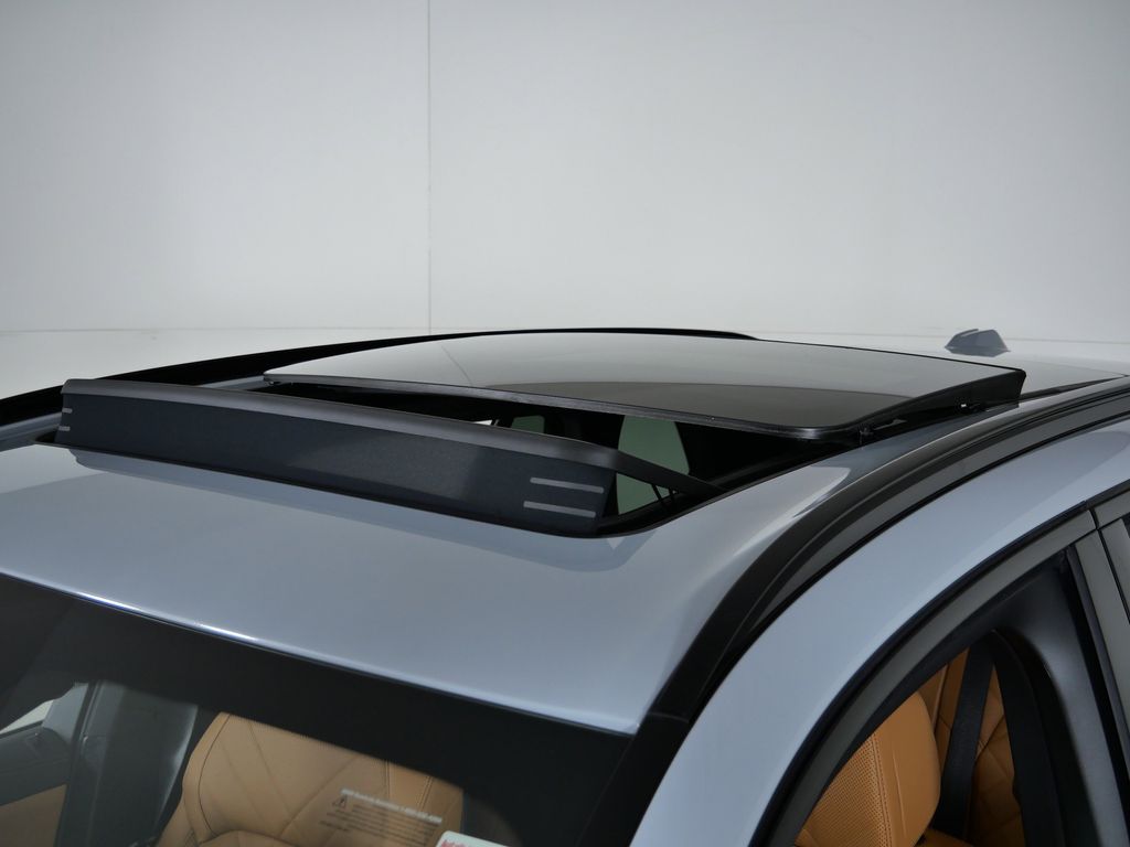 Thumbnail: 2026 BMW X5 - 18