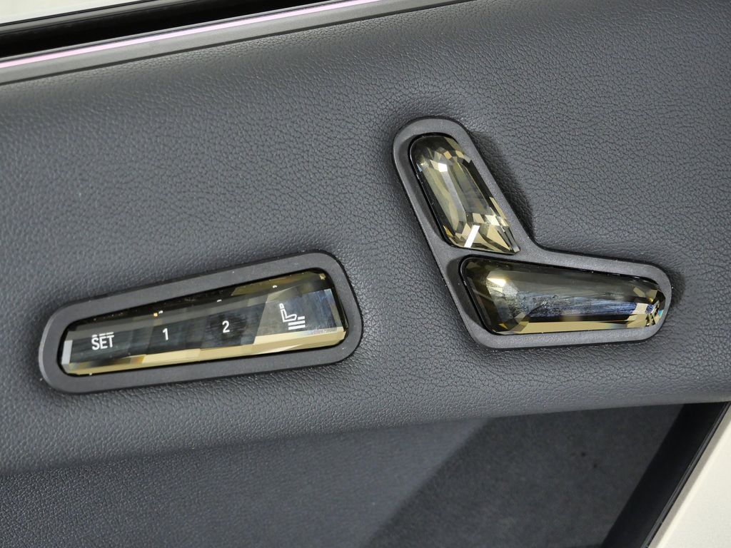 Thumbnail: 2023 BMW iX - 41