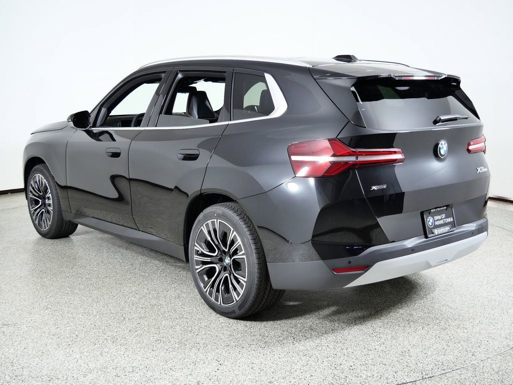 Thumbnail: 2026 BMW X3 - 16