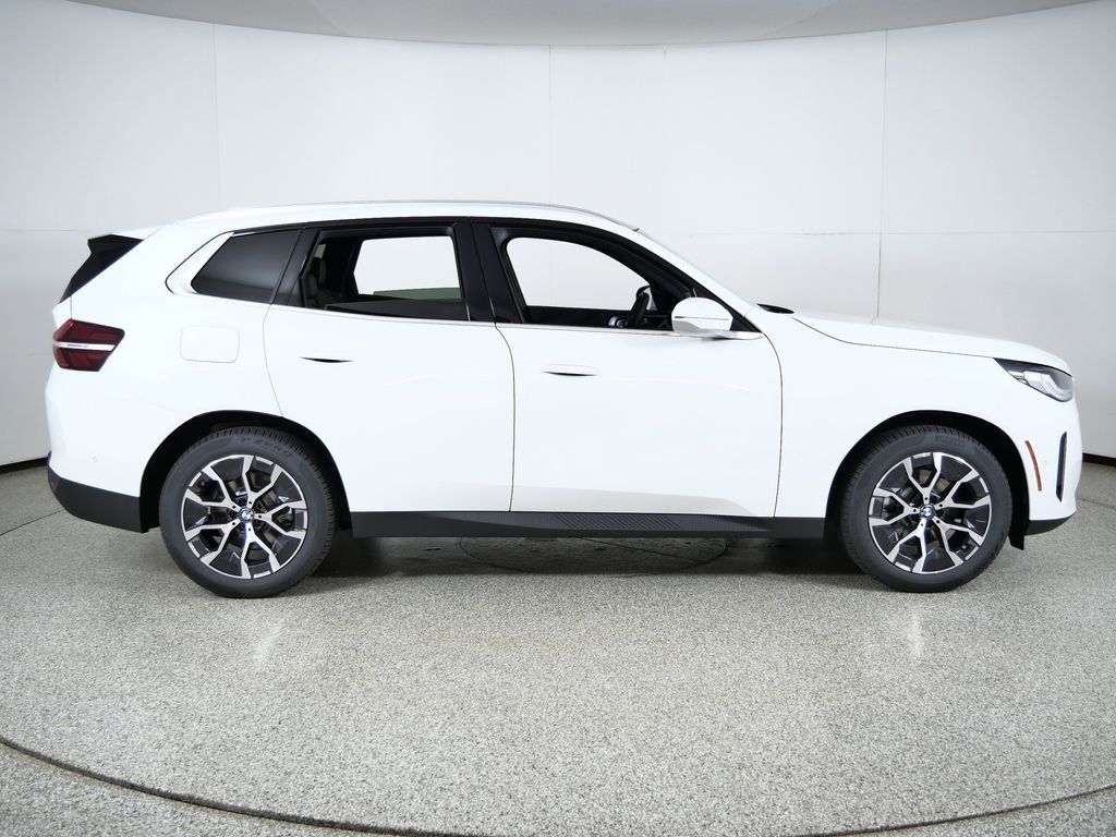 Thumbnail: 2026 BMW X3 - 10
