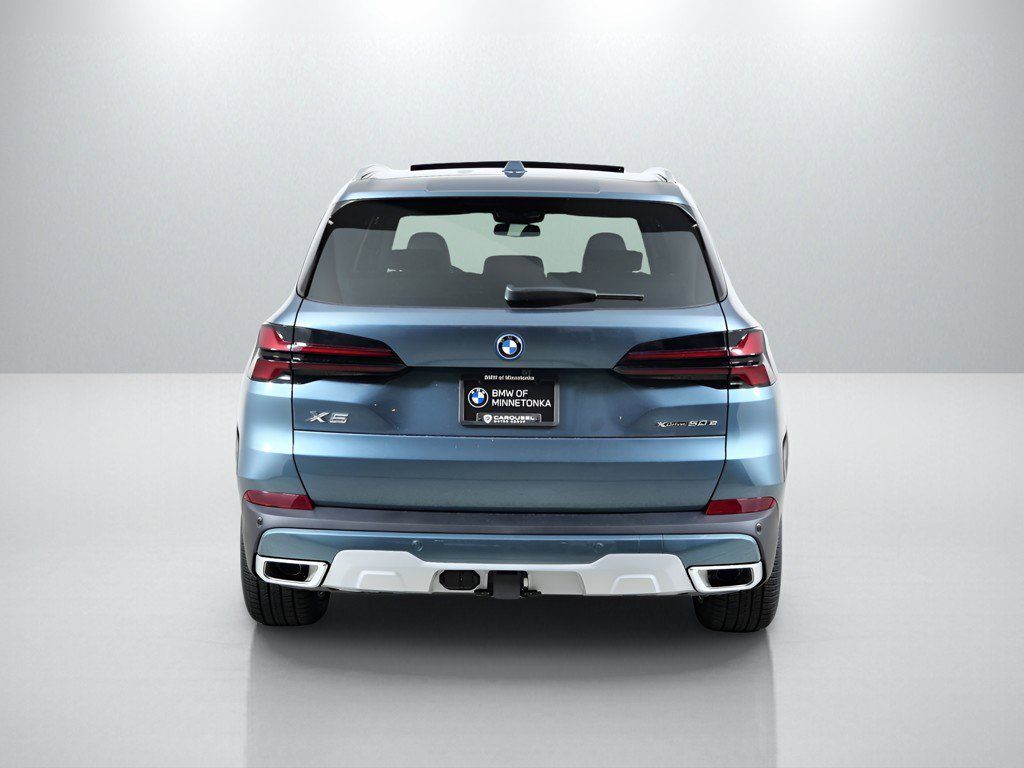 Thumbnail: 2026 BMW X5 - 11