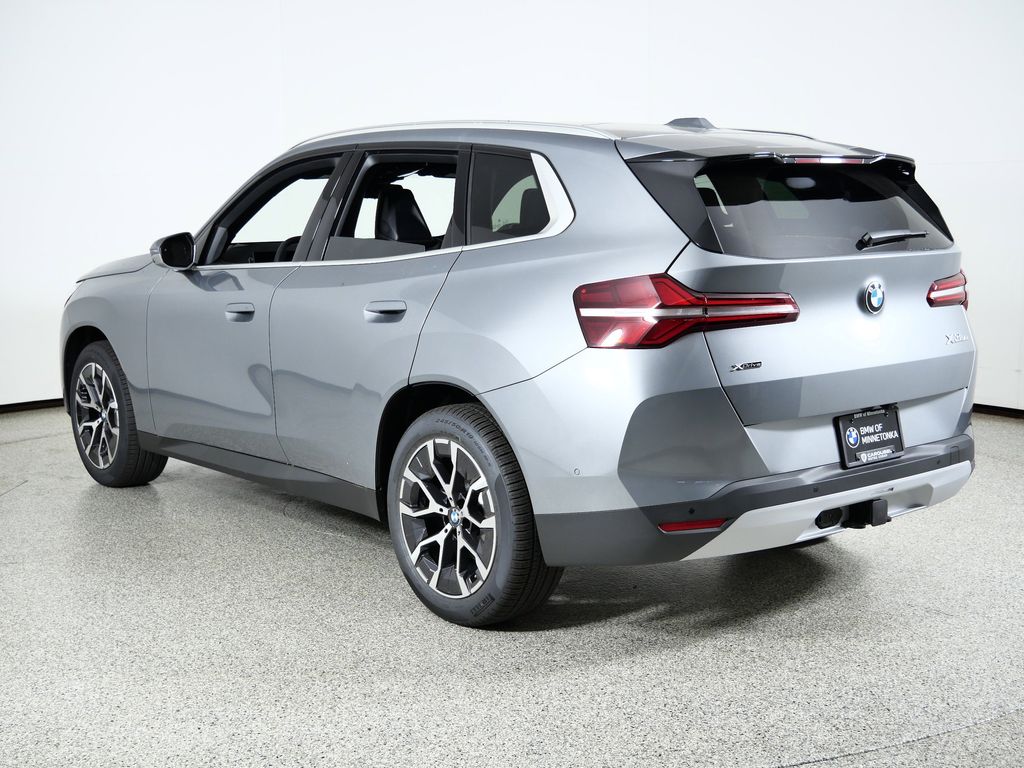 Thumbnail: 2026 BMW X3 - 14