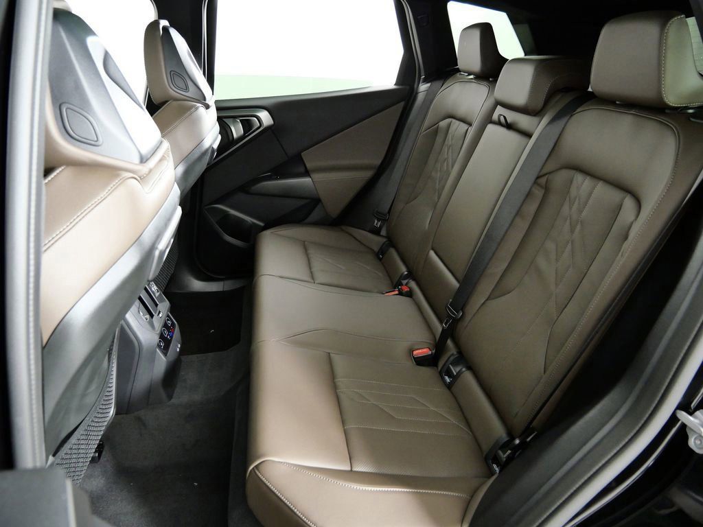 Thumbnail: 2026 BMW X3 - 33