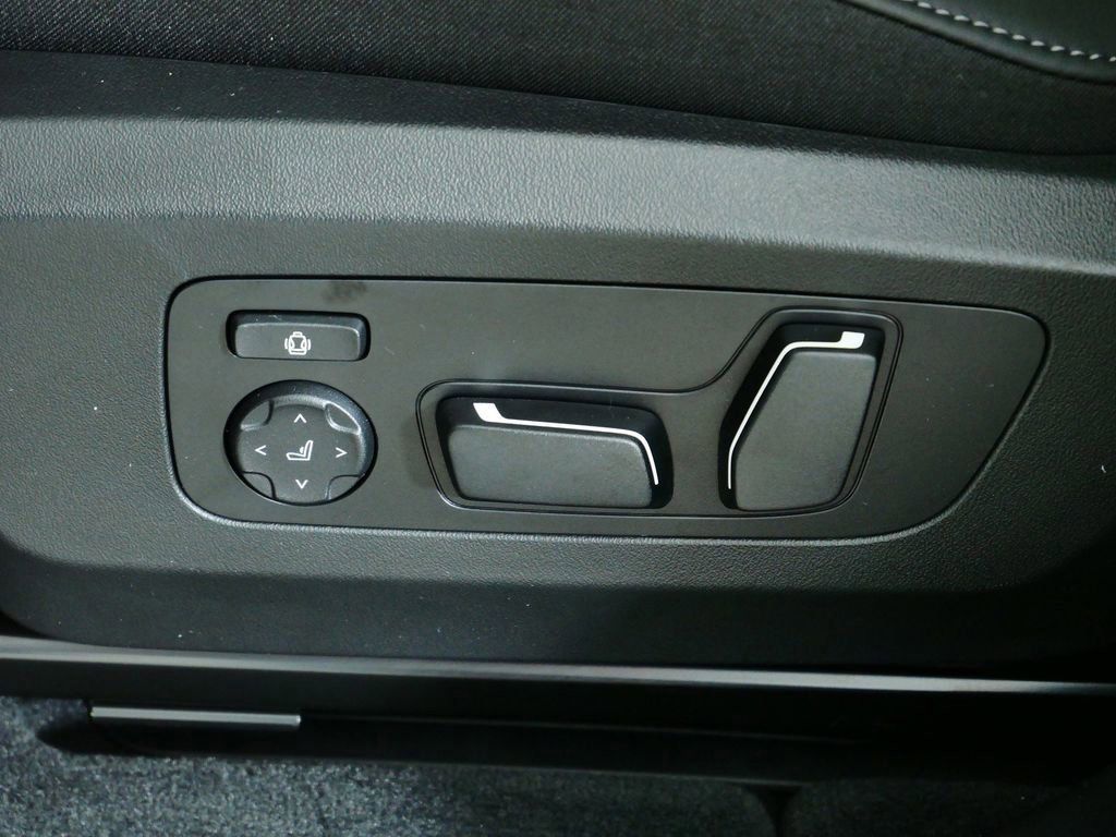 Thumbnail: 2026 BMW X3 - 32