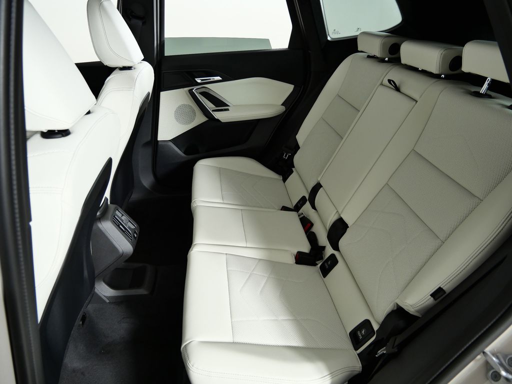 Thumbnail: 2026 BMW X1 - 30