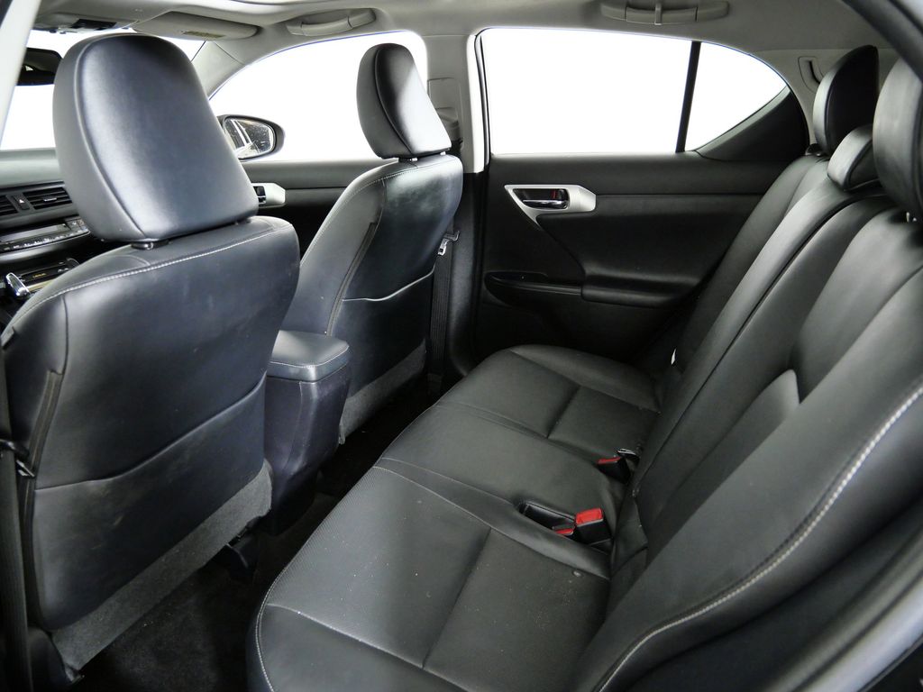 Thumbnail: 2013 Lexus CT - 28