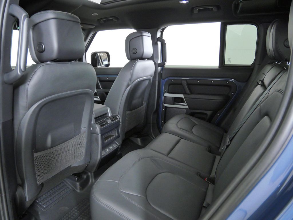Thumbnail: 2024 Land Rover Defender - 30
