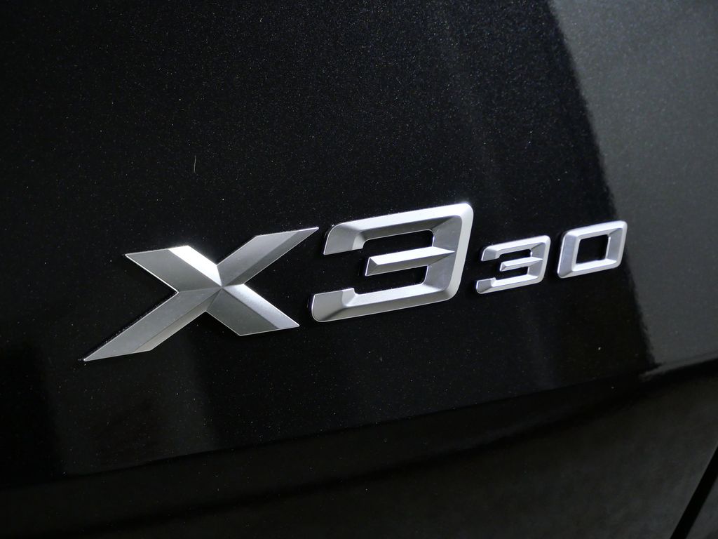 Thumbnail: 2026 BMW X3 - 12