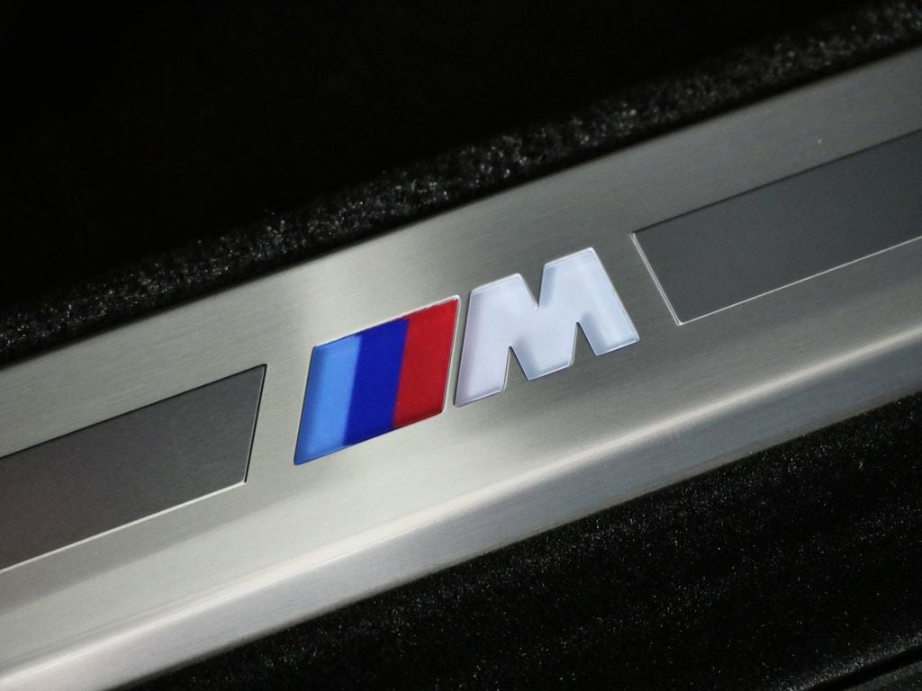 Thumbnail: 2026 BMW 7 Series - 24